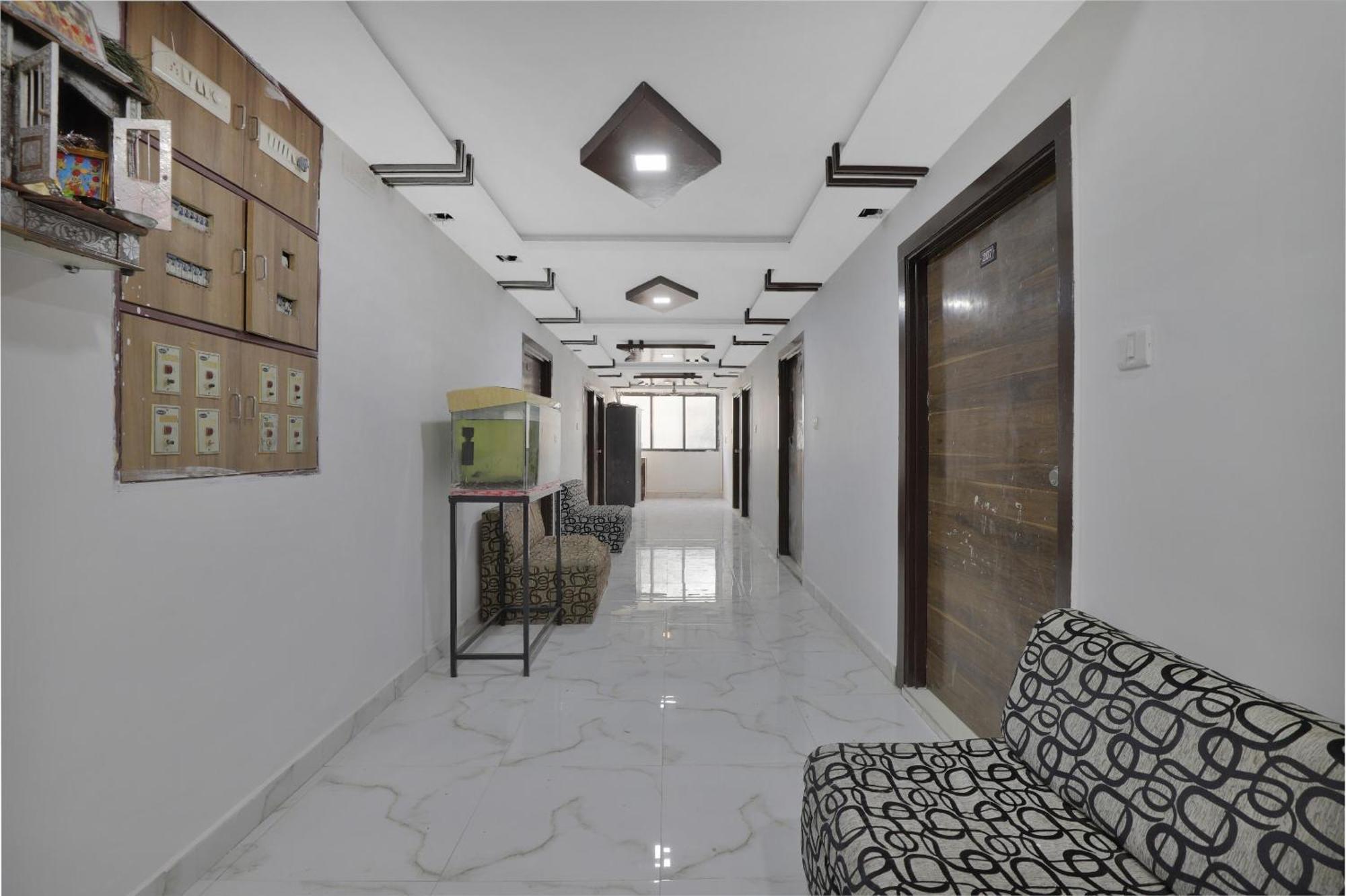 Hotel O Rudra Palace Ahmedabad Exterior photo